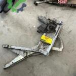 Opel Vectra b sağ ön cam krikosu