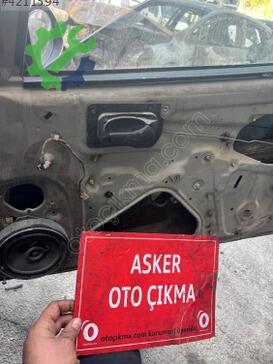 Opel Vectra Sağ Ön Çamurluk çıkma parça