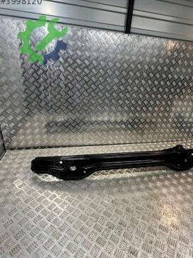 Volkswagen Amarok Ön Tampon Demiri 2H0807109 çıkma parça