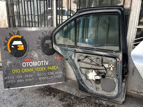 Volkswagen Bora Sol Arka Kapı çıkma parça