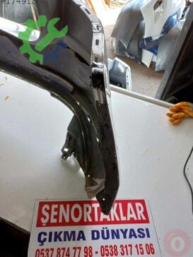 Volkswagen Golf Arka Tampon 5G6807421BK çıkma parça