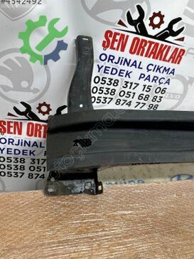 Volkswagen Golf Ön Tampon Demiri 5G0807930 çıkma parça