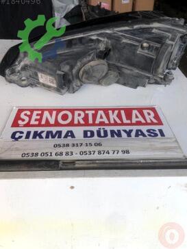 Volkswagen Golf Sağ Ön Far 90040321 çıkma parça
