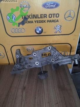 Volkswagen Golf Klima Kompresörü çıkma parça