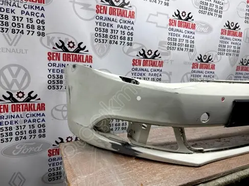 Volkswagen Jetta Ön Tampon 5C6807221 çıkma parça