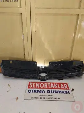 2011 Volkswagen Jetta Ön Panjur Çıkma Parça Sakarya