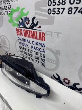 Volkswagen Passat Sağ Sis Farı 3G0941700 çıkma parça
