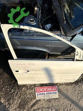 Volkswagen Polo Sağ Ön Kapı 6R4831604 çıkma parça