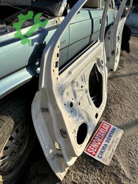 Volkswagen Polo Sağ Ön Kapı 6R4831604 çıkma parça