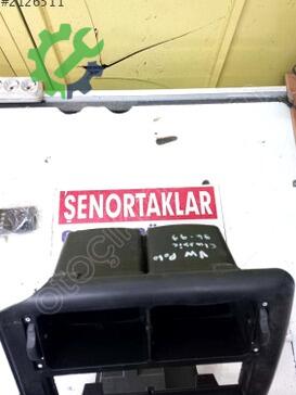 Volkswagen Polo Orta Konsol 6N1858071A çıkma parça