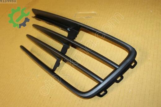 Volkswagen Scirocco Tampon Izgarası 1K8853666E çıkma parça