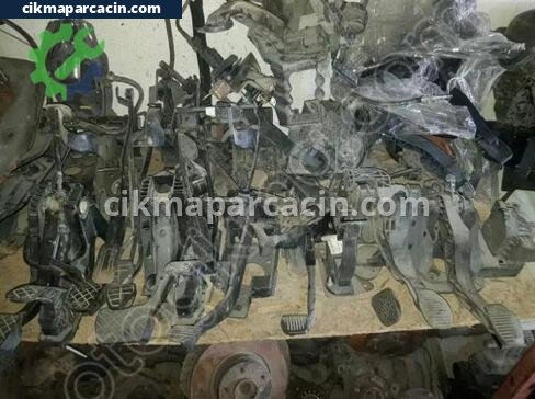 Volkswagen Transporter Pedal çıkma parça
