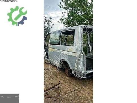 Volkswagen Transporter Arka Çamurluk çıkma parça