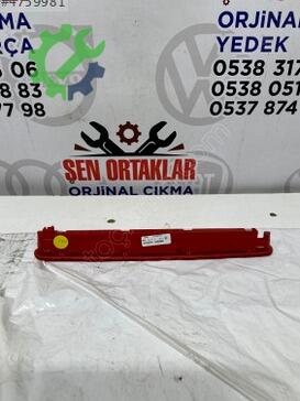 Volkswagen Transporter Fren Lambası 7E0945087A çıkma parça