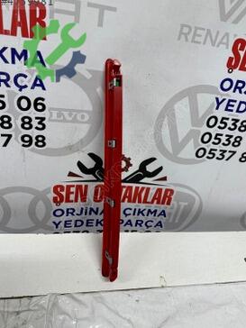 Volkswagen Transporter Fren Lambası 7E0945087A çıkma parça