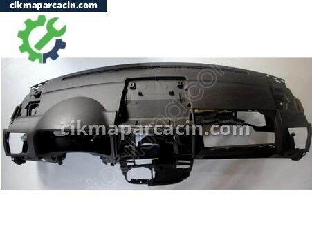 Volkswagen Transporter Torpido çıkma parça