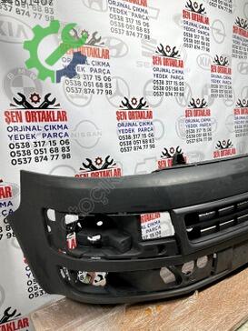 Volkswagen Transporter Ön Tampon 7E0807221 çıkma parça