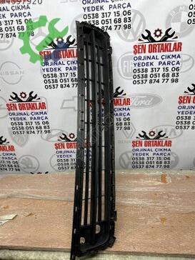 Volkswagen Transporter Ön Tampon 7E5853677B çıkma parça
