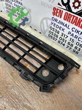 Volkswagen Transporter Ön Tampon 7E5853677B çıkma parça