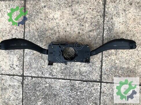 Volkswagen Polo Sinyal Kolu çıkma parça