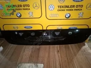 Volvo V40 Bagaj Kapağı Açma Kolu 2015 31301301 01042057014