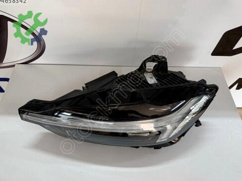 Volvo XC60 Sol Ön Far 32420430 çıkma parça