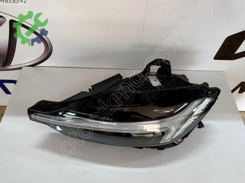 Volvo XC60 Sol Ön Far 32420430 çıkma parça