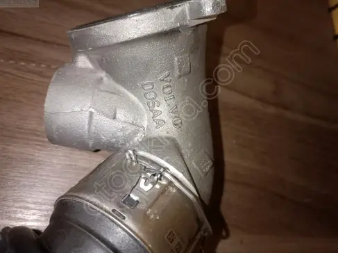Volvo XC60 Intercooler Borusu 32240065 çıkma parça