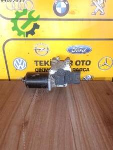 Vw Caravelle T6 2010-2015 Ön Cam Silecek Motoru 7E1955113B