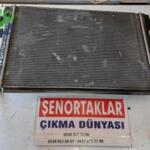 2004 Volkswagen Golf Su Radyatörü Çıkma Parça İzmir