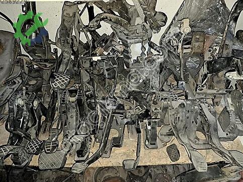 Volkswagen Transporter Pedal çıkma parça