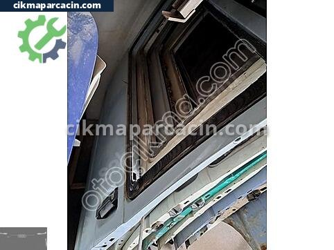 Volkswagen Transporter Kapı (Arka Sağ) çıkma parça