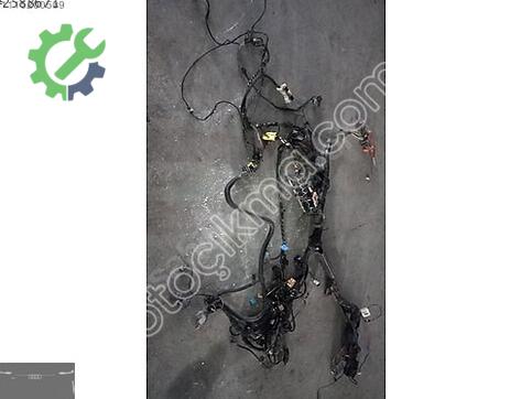 Volkswagen Transporter Motor Tesisatı çıkma parça