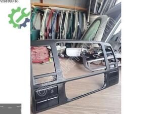 VW TRANSPORTER T5 TEYP VE KLIMA ÇERÇEVESI