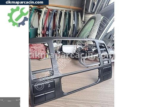 Volkswagen Transporter Teyp Çerçevesi çıkma parça