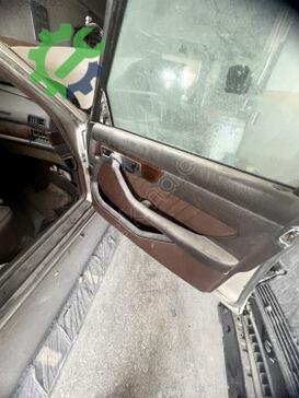 Mercedes-Benz 500 Kapı Döşemesi çıkma parça