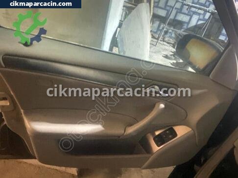 Mercedes-Benz C Serisi Sol Ön Kapı çıkma parça