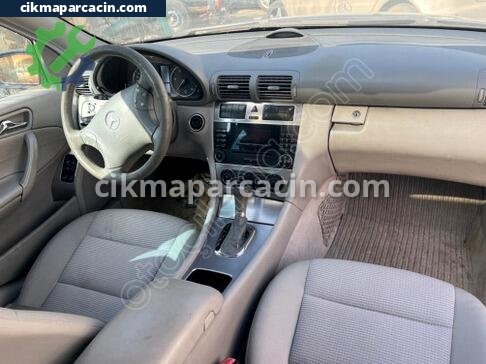 Mercedes-Benz C Serisi Torpido çıkma parça
