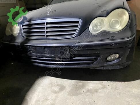 Mercedes-Benz C Serisi Ön Panjur çıkma parça