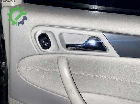 Mercedes-Benz C Serisi Cam Düğmesi çıkma parça