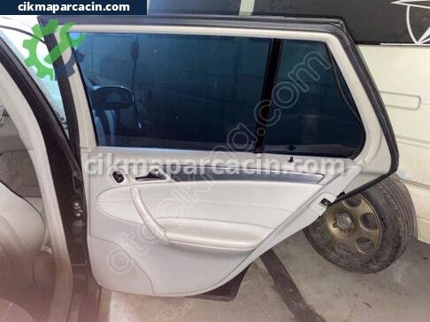 Mercedes-Benz C Serisi Sağ Arka Kapı çıkma parça