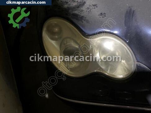 Mercedes-Benz C Serisi Sağ Ön Far çıkma parça