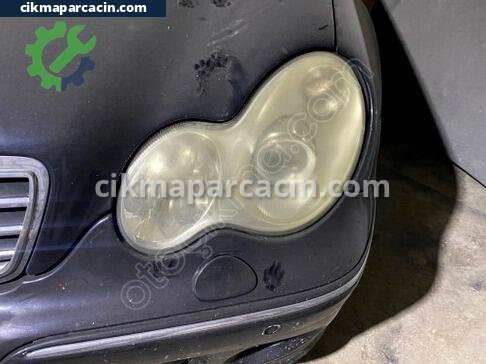 Mercedes-Benz C Serisi Sol Ön Far çıkma parça