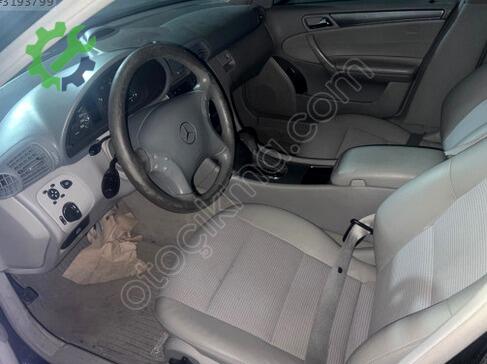 Mercedes-Benz C Serisi Orta Konsol çıkma parça