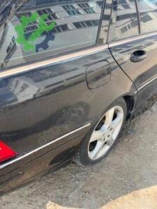 W203 Mercedes depo kapağı