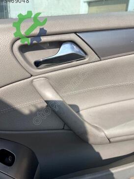 Mercedes-Benz C Serisi Kapı Kolu çıkma parça