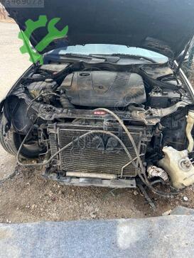 Mercedes-Benz C Serisi Travers çıkma parça