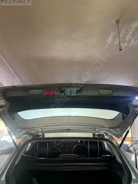 Mercedes-Benz B Serisi Bagaj Kapağı çıkma parça