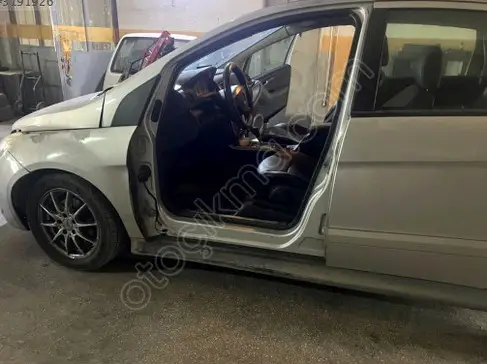 Mercedes-Benz B Serisi Fren Ana Merkezi çıkma parça