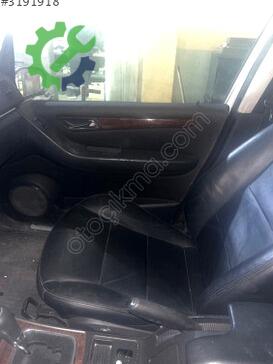 Mercedes-Benz B Serisi Kapı Döşemesi çıkma parça